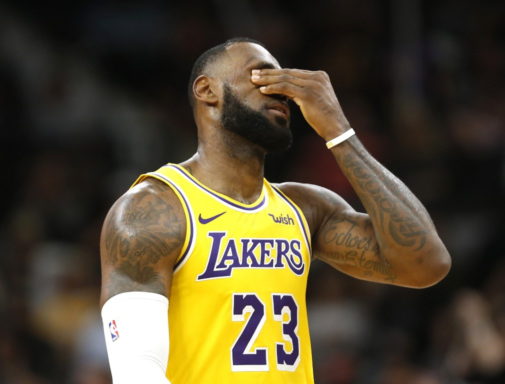 Dikandaskan Wolves, Lakers Telan Kekalahan Beruntun