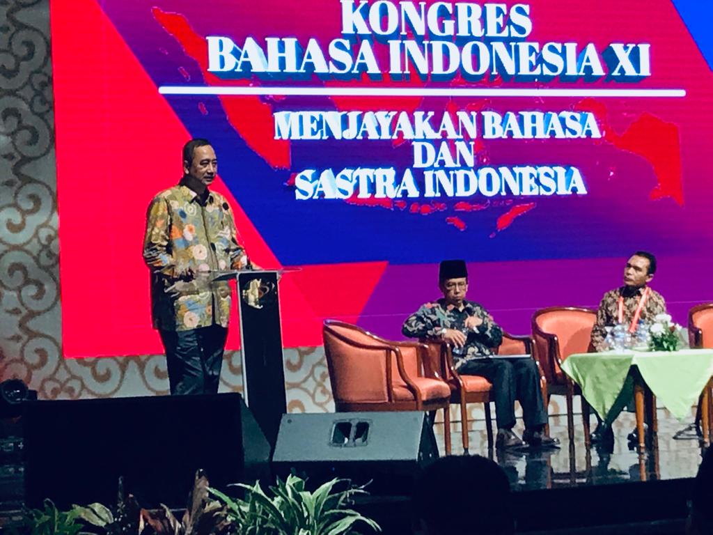 Butuh 8.000 Kosakata Baru per Tahun