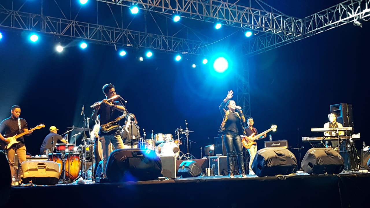 Andien, Reza Artamevia dan Glenn Fredly Sukses Meriahkan Maumere Jazz Fiesta Flores 2018