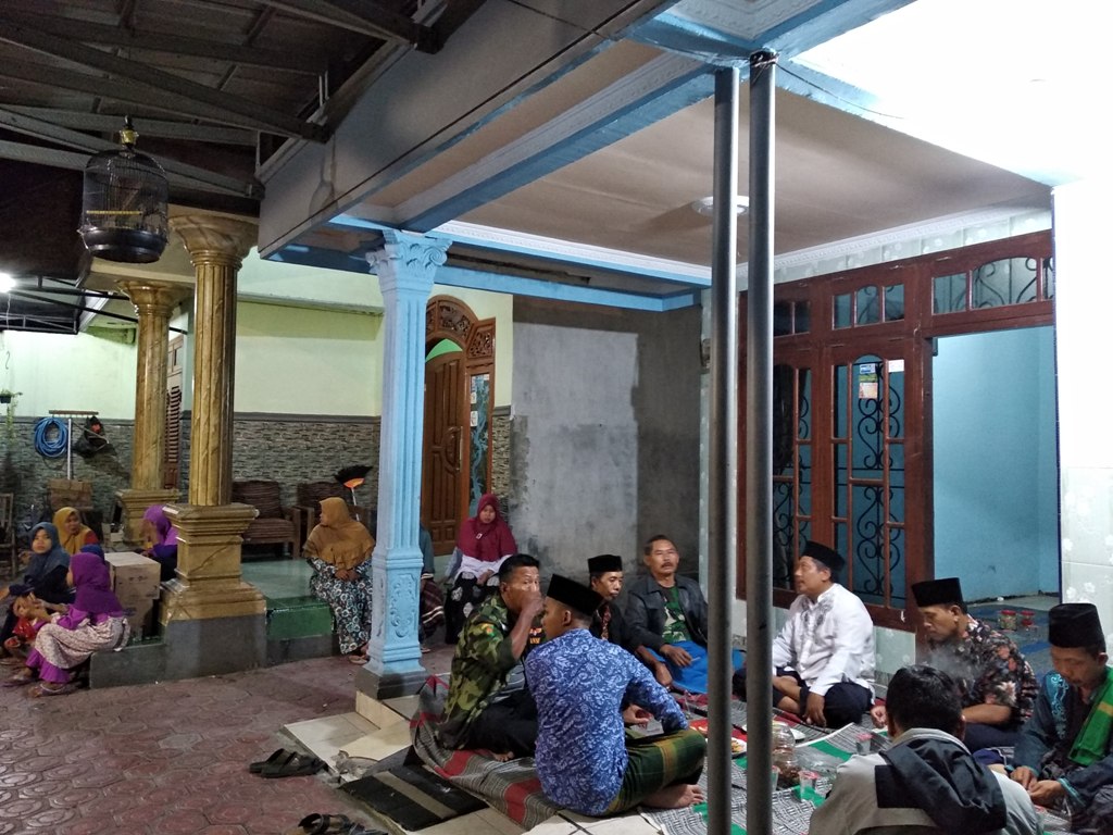 Keluarga Korban Siapkan Makam
