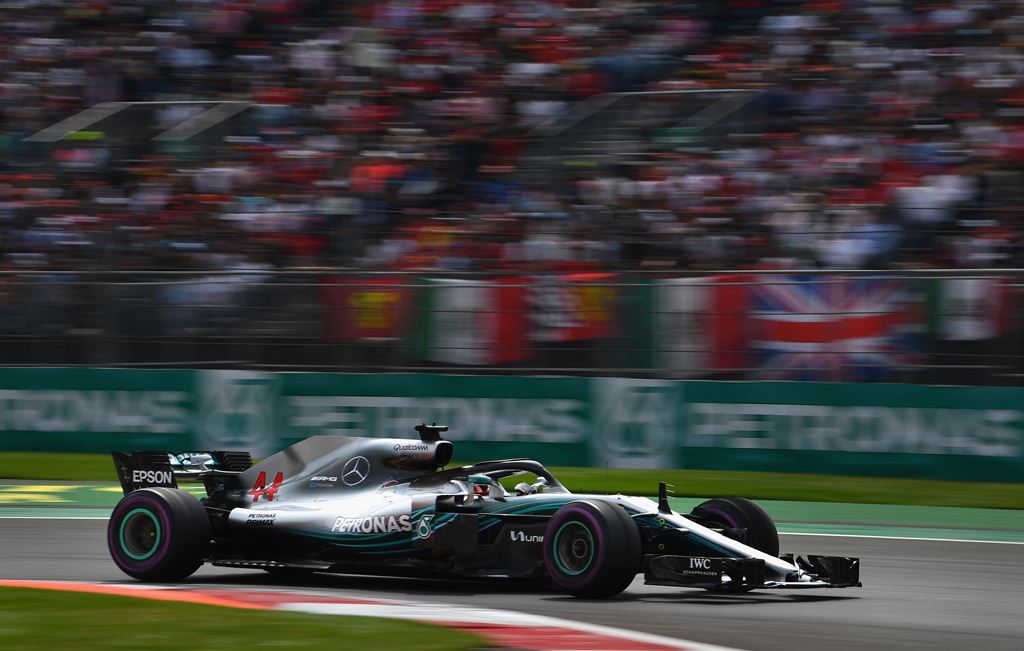 Lagi, Hamilton Dijagokan Lewati Rekor Schumacher