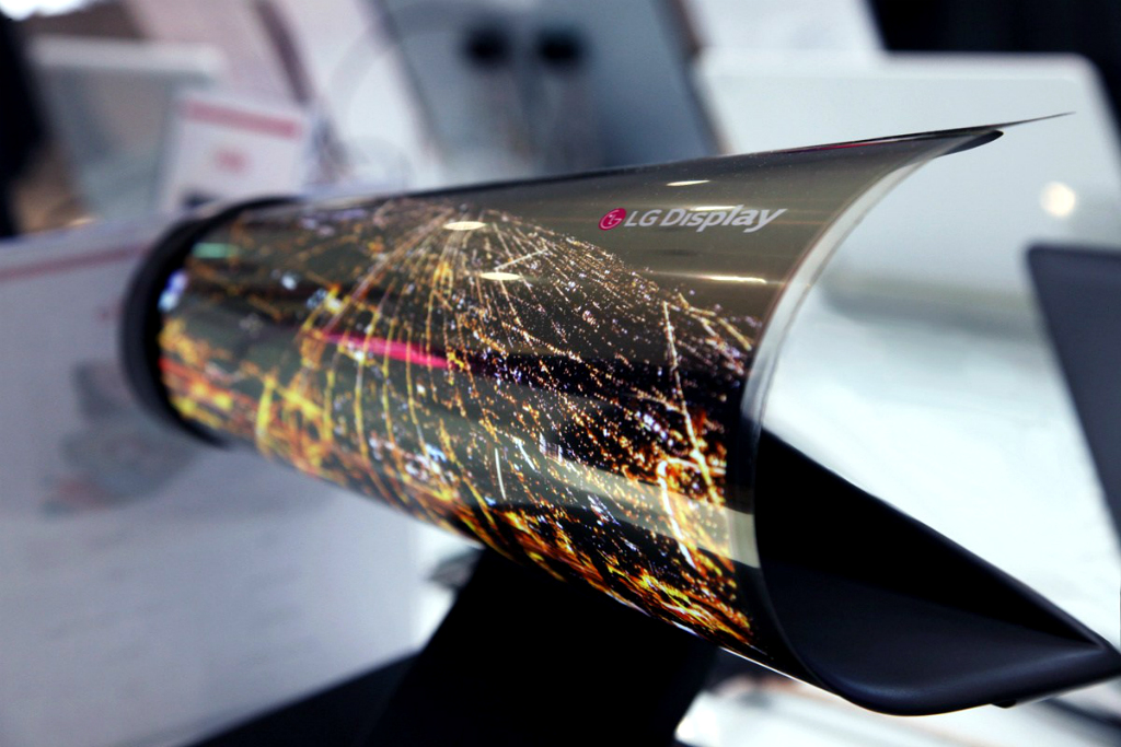LG Bakal Ungkap Ponsel Lipat di CES 2019