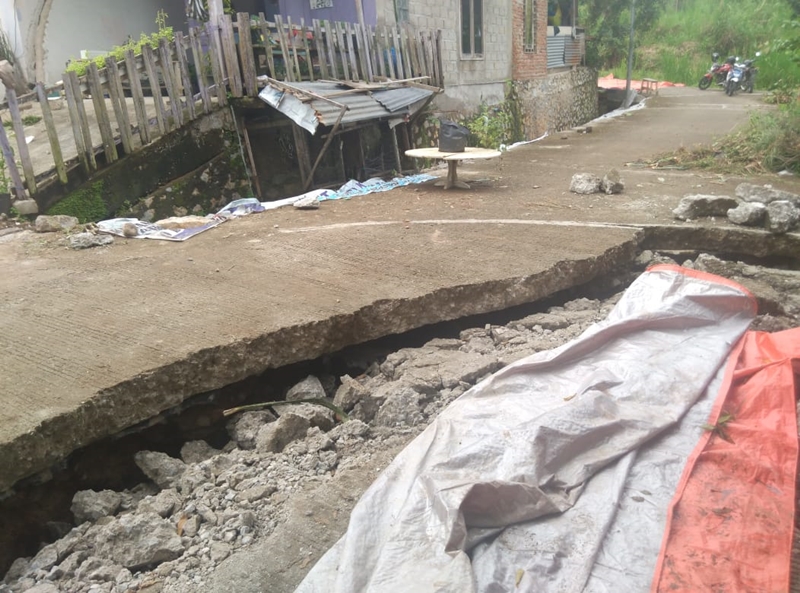 16 Rumah di Sawahlunto Rusak akibat Tanah Terbelah