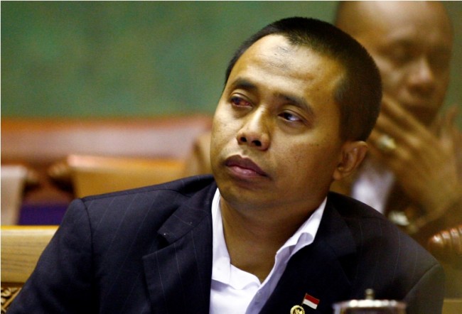 PAN Siapkan Pengganti Taufik Kurniawan