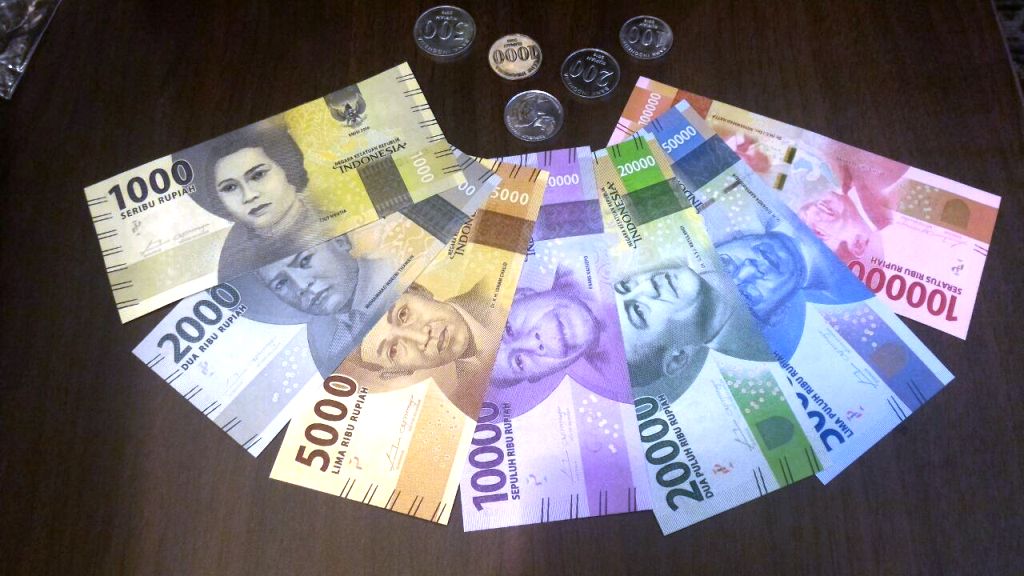Rupiah di Bawah Rp15.000/USD