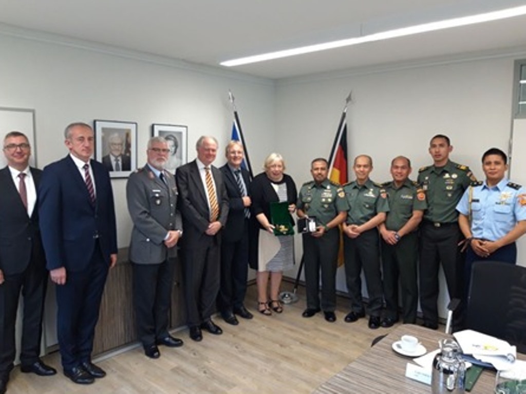 Prajurit TNI Belajar Bahasa di Jerman dan Perancis