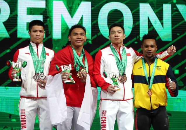 Eko Yuli Raih Emas dan Pecahkan Rekor Angkat Besi