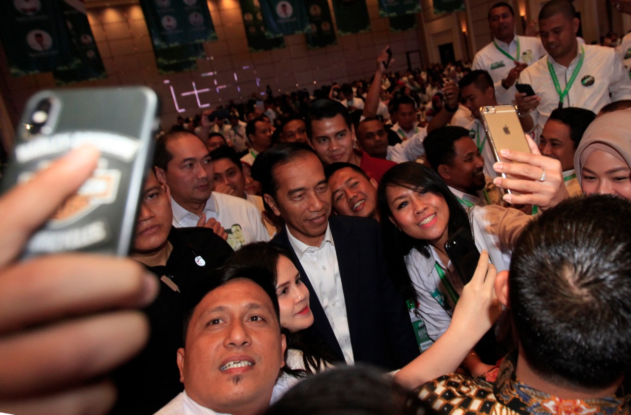 Gaya Politik Merangkul dari Ajakan Hijrah