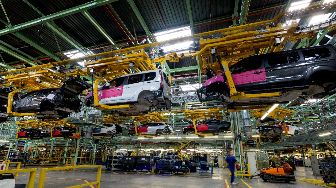 Ford Ancang-Ancang 'Rumahkan' 24 Ribu Karyawan