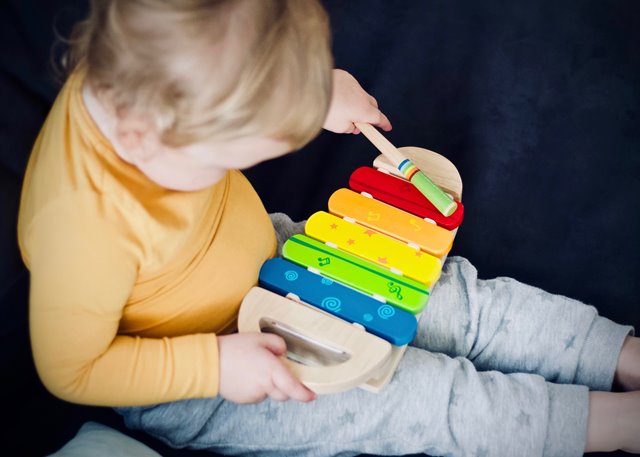 Aktivitas Musikal Bantu Kemampuan Berkomunikasi Anak dengan Autisme