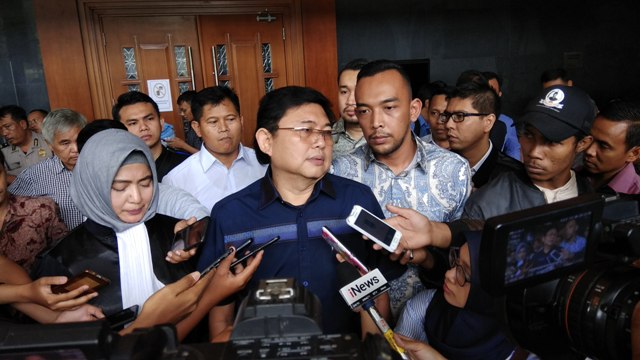 Lucas Keberatan atas Dakwaan KPK