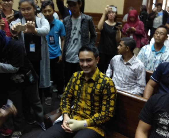Jaksa Tuntut Hak Politik Zumi Dicabut