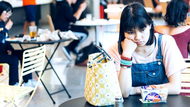 Saat Putus Cinta Jadi Tak Nafsu Makan? Ini Alasannya