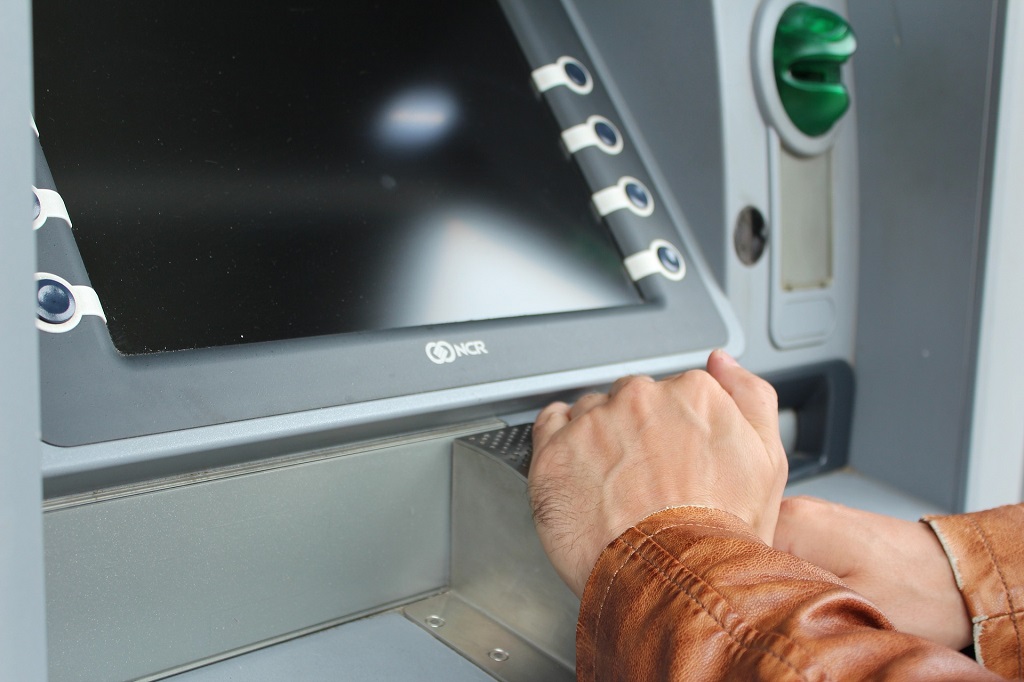 Grup Hacker Korut Curi Puluhan Juta Dolar AS dari ATM