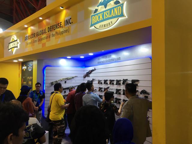 Warga Antusias Hadiri Pameran Industri Pertahanan