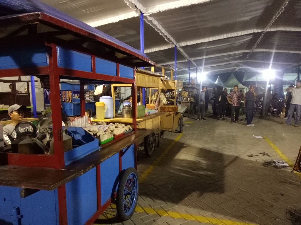 Pasar Restorasi di HUT ke-7 NasDem