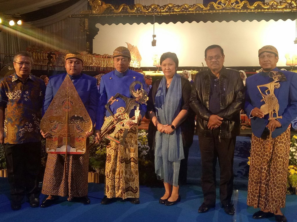 NasDem Gelar Pertunjukkan Wayang Kulit