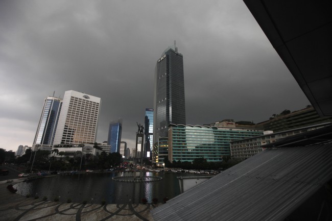 Langit Jakarta Diselimuti Awan