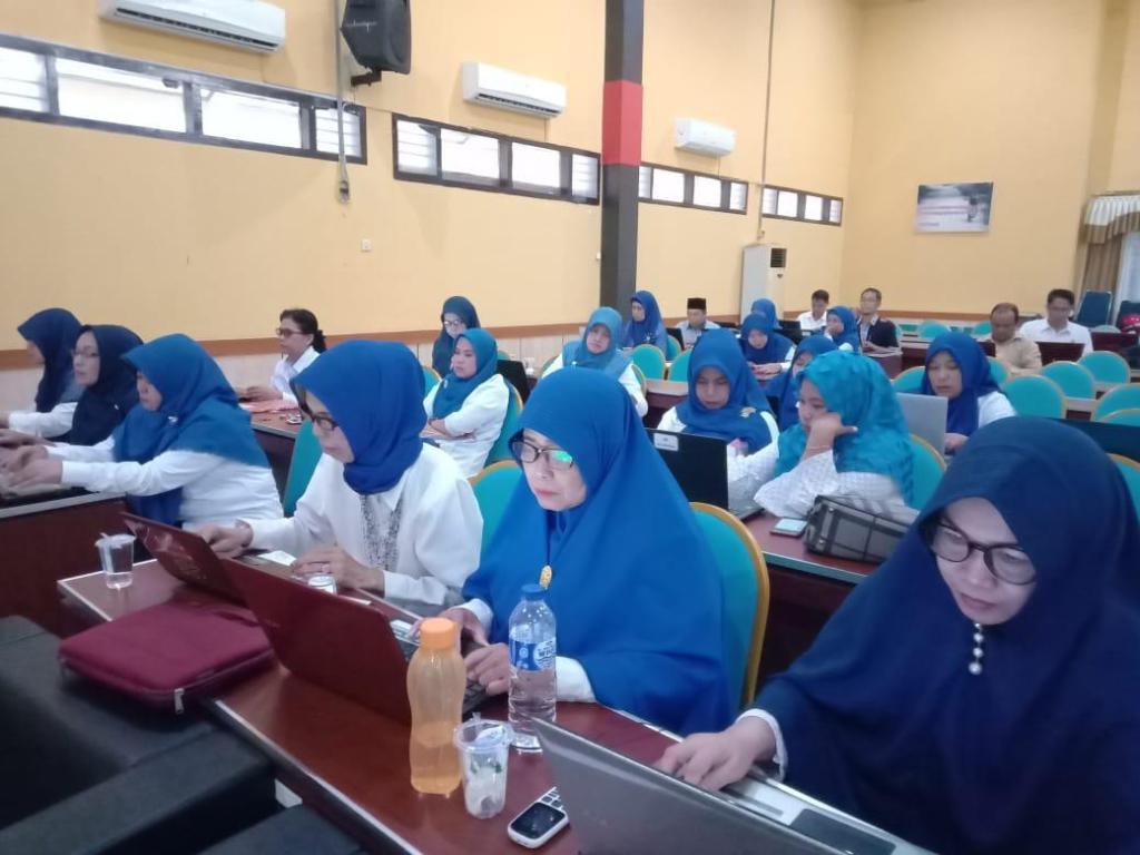 Literasi Matematika Rendah, Pelatihan Guru Perlu Dievaluasi