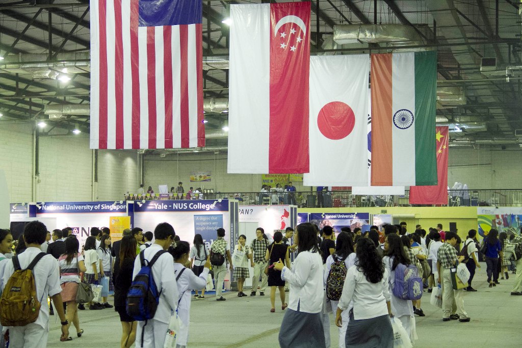 Peminat Kuliah di Amerika Terus Meningkat