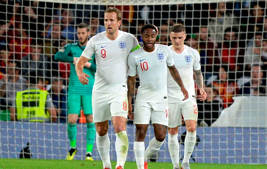 Nama Besar Inggris di Pundak Kane dan Sterling