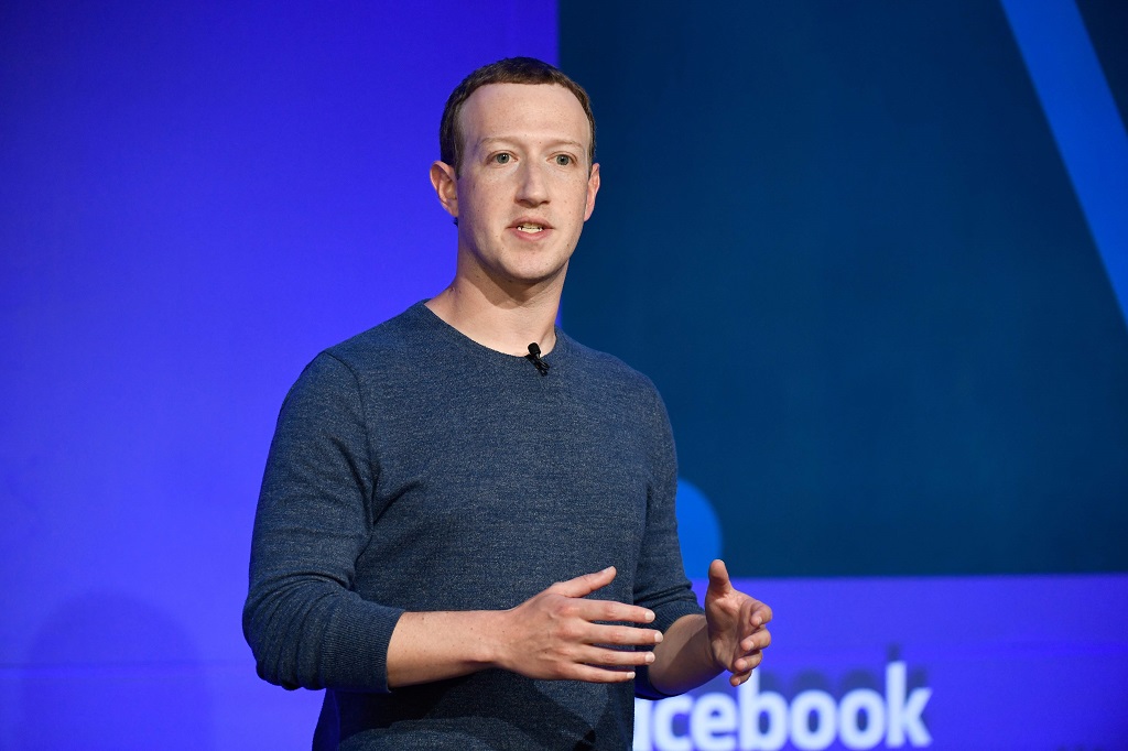 Bos Facebook Perintahkan Eksekutif Gunakan Android