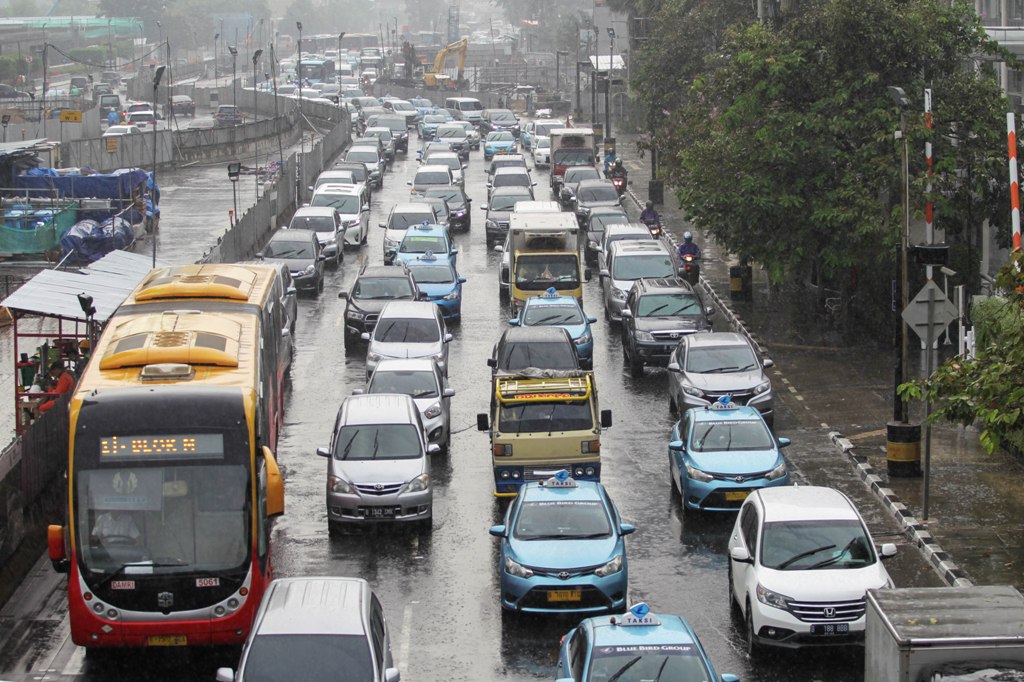 Cuaca Jakarta Mayoritas Hujan di Awal Pekan