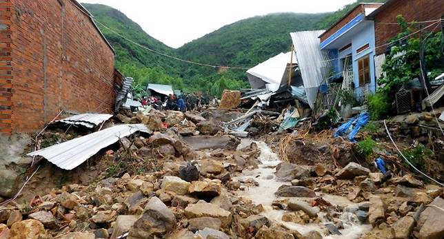 Banjir Bandang di Vietnam Tewaskan 12 Orang