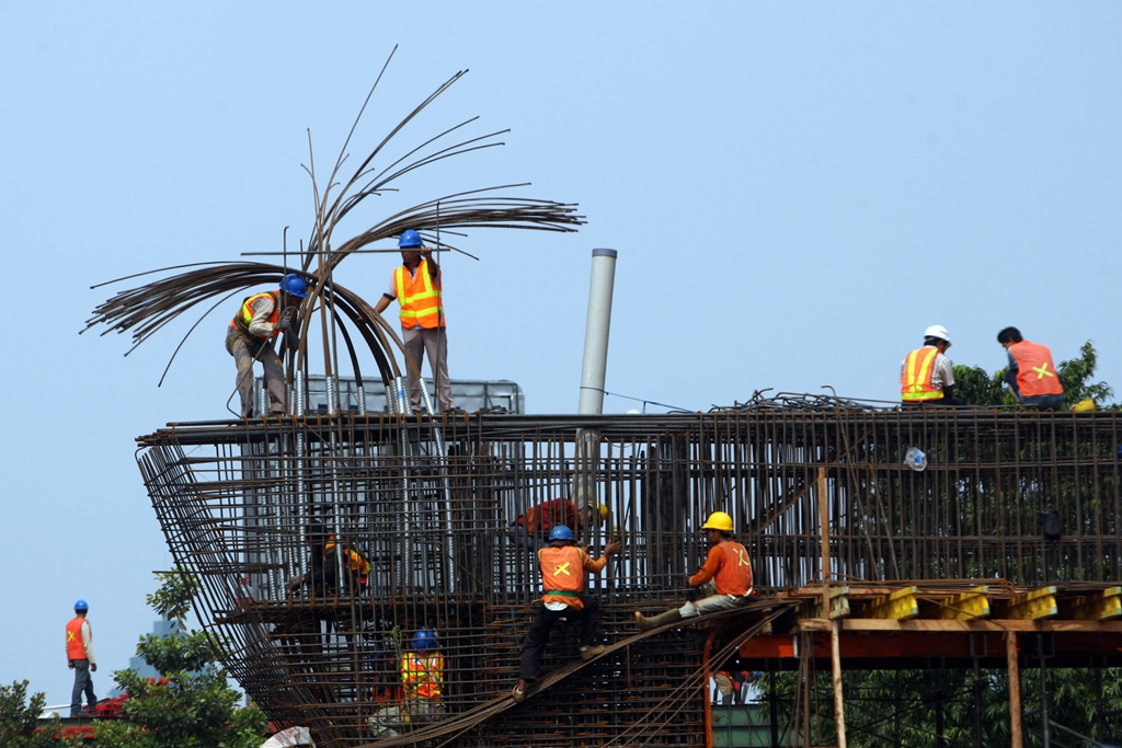 Pembangunan Infrastruktur Dongkrak Pasar Kendaraan Komersial
