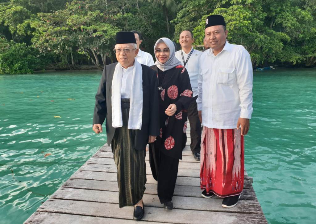 Maruf Puji Keindahan Raja Ampat