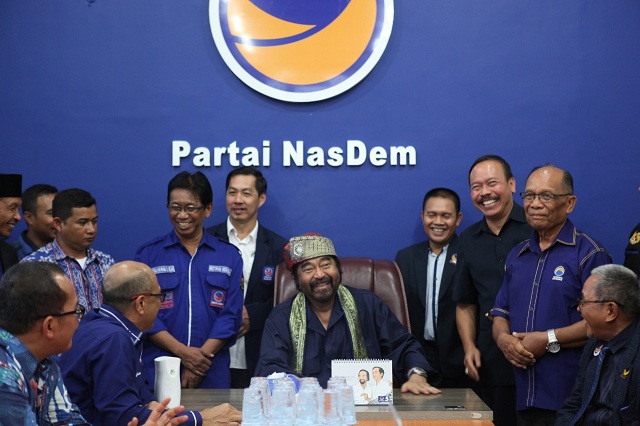 Surya Paloh Resmikan Kantor Baru NasDem di Kalbar
