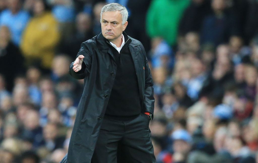 Mourinho Serang Balik Casillas