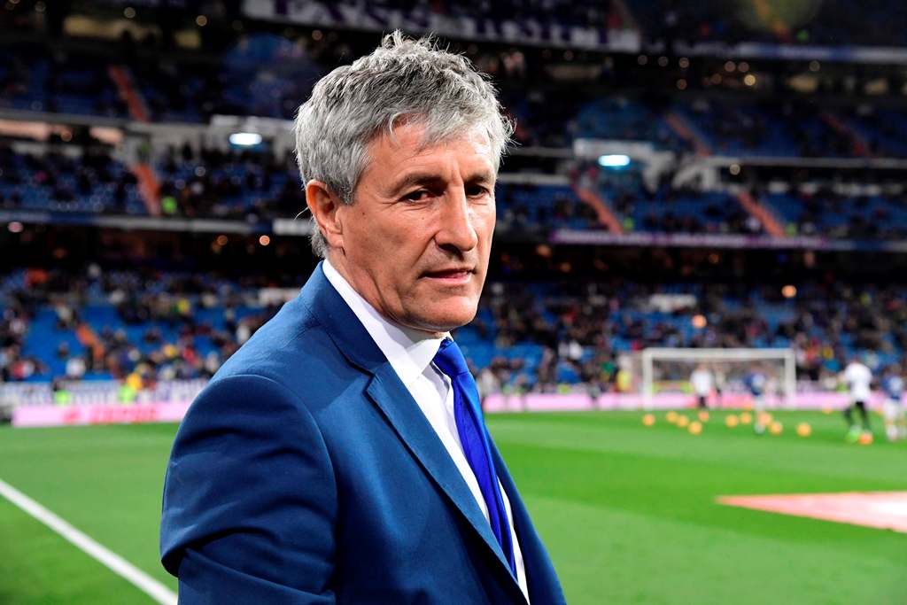Diminati Barcelona, Quique Setien Tegaskan Betah di Real Betis