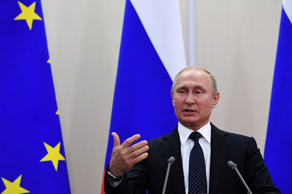 Inggris Sebut Rusia Lebih Berbahaya dari ISIS