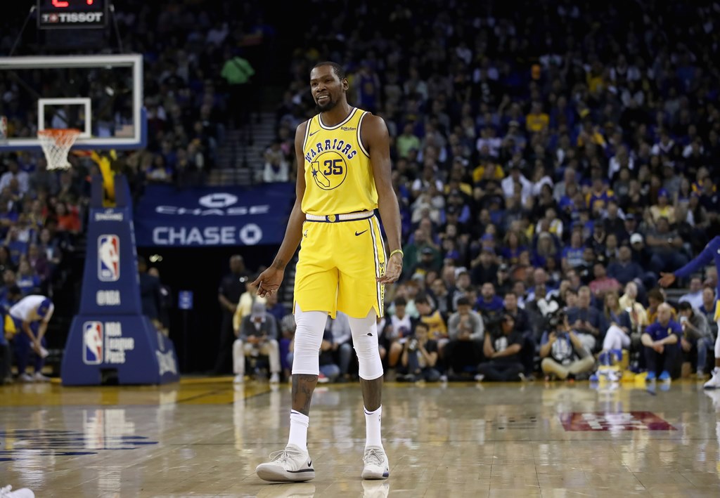 Hasil Pertandingan NBA Hari Ini: Warriors Kembali ke Jalur Kemenangan