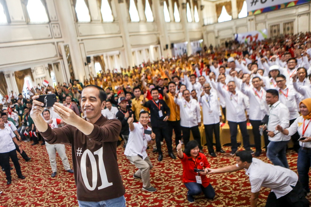 Jokowi Wanti-Wanti Pendukung Fenomena Kemenangan Trump