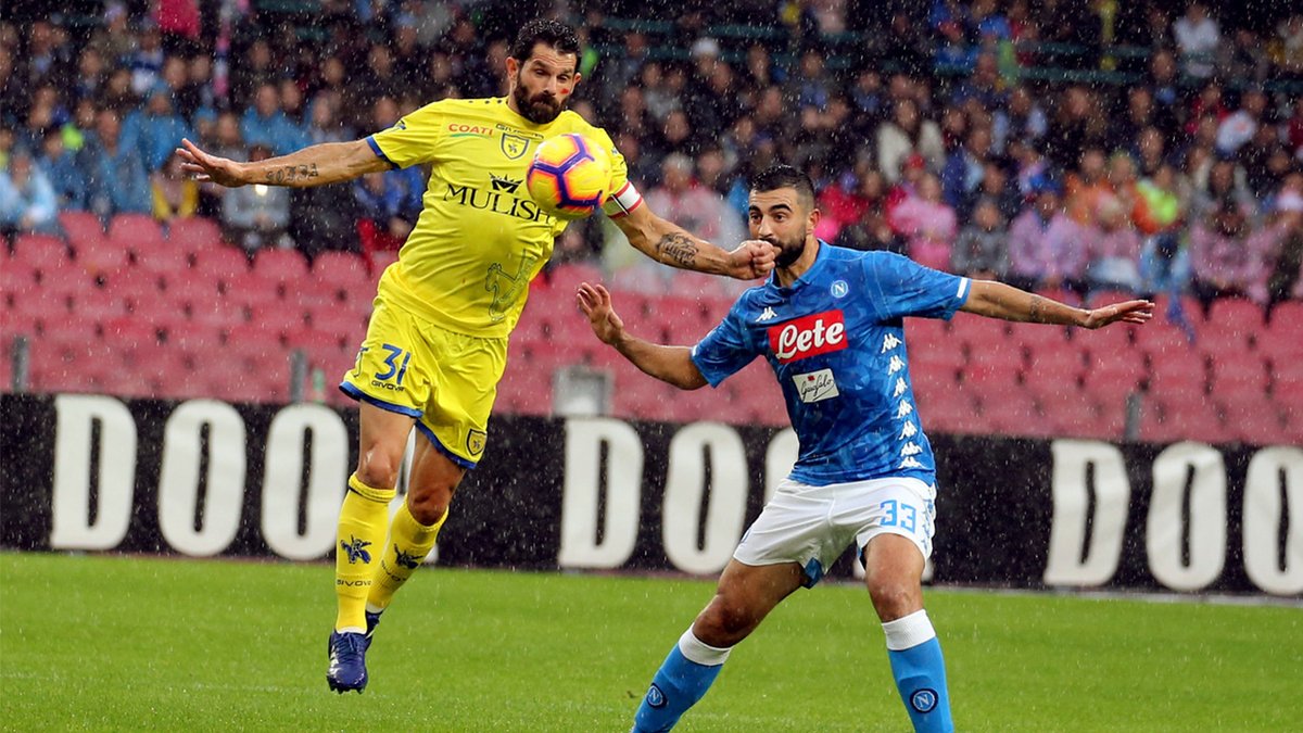 Napoli Ditahan Imbang Tim Papan Bawah