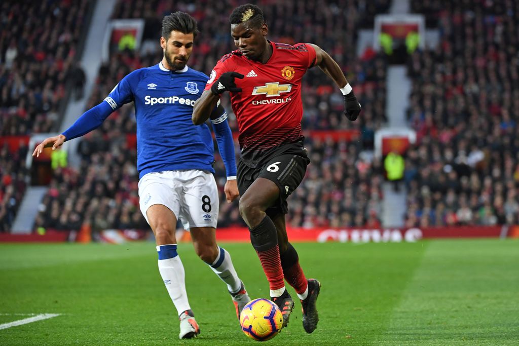 Everton Tertarik Permanenkan Gomes