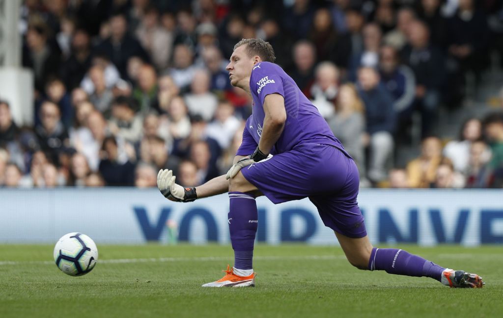 Bernd Leno Pengganti Cech