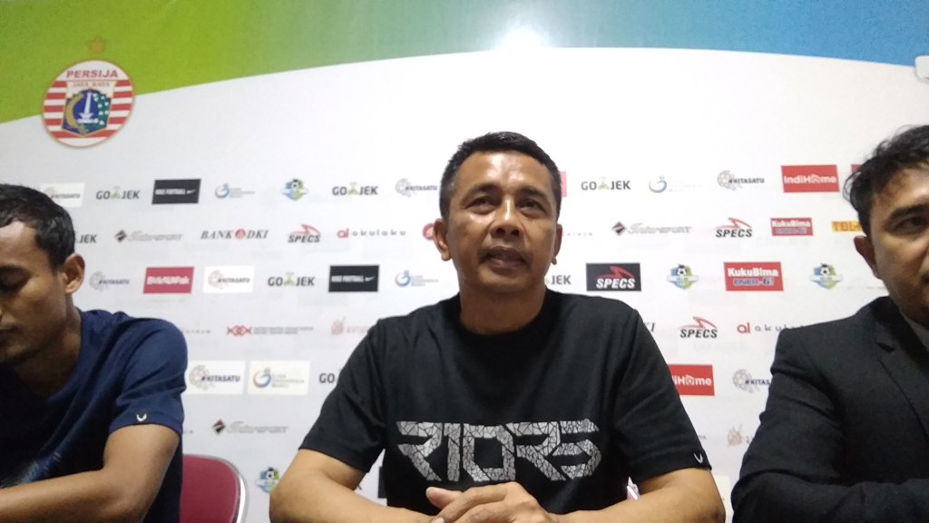 Pelatih PSIS Enggan Komentari Penalti Kontroversial MU