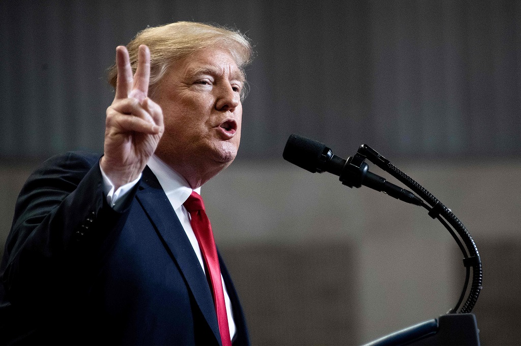 Trump Tidak Percaya Laporan Iklim Pemerintahnya Sendiri