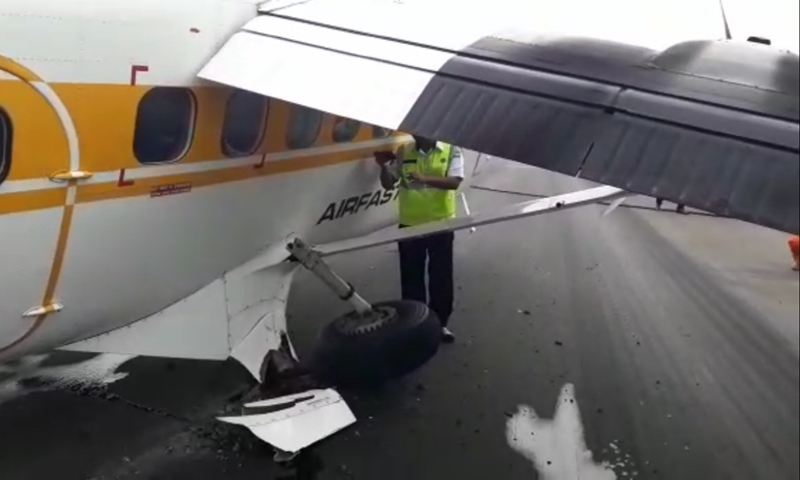Pesawat Airfast Tergelincir di Bandara Juanda
