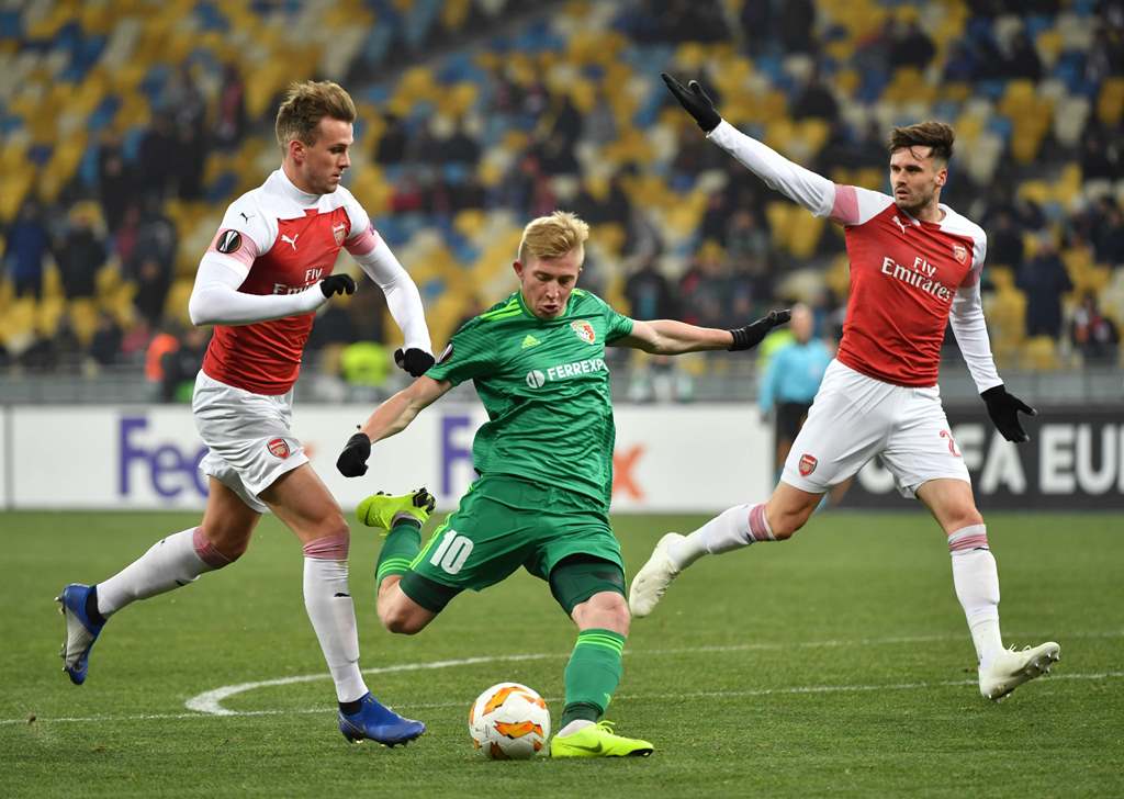 Bungkam Vorskla, Arsenal Juara Grup E