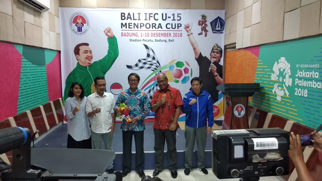 Kemenpora Bakal Gelar Turnamen Sepak Bola Usia Muda