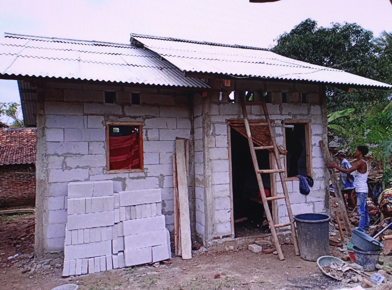Pemkab Tangerang Renovasi 1.000 Rumah Warga Miskin