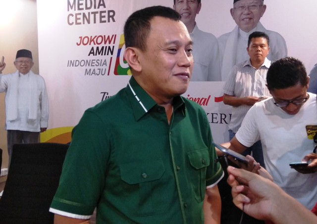 Prabowo Diingatkan Besar Karena Media