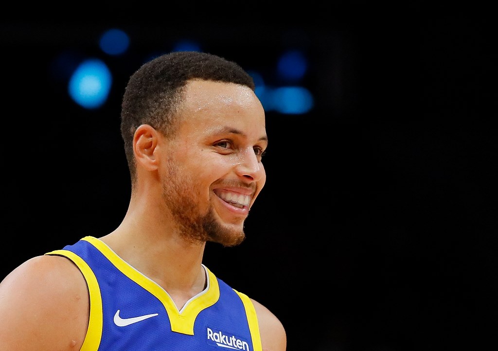 Curry Bantu Warriors Pecundangi Cavaliers