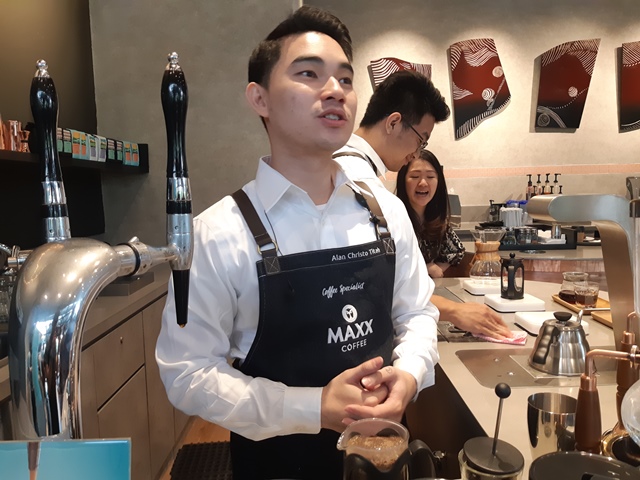 Nitro Coffee, Sensasi <i>Ngopi</i> dengan Citarasa Bir