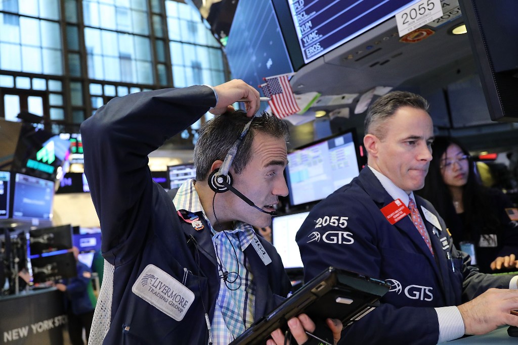 Indeks Utama Saham Amerika Serikat Bervariasi