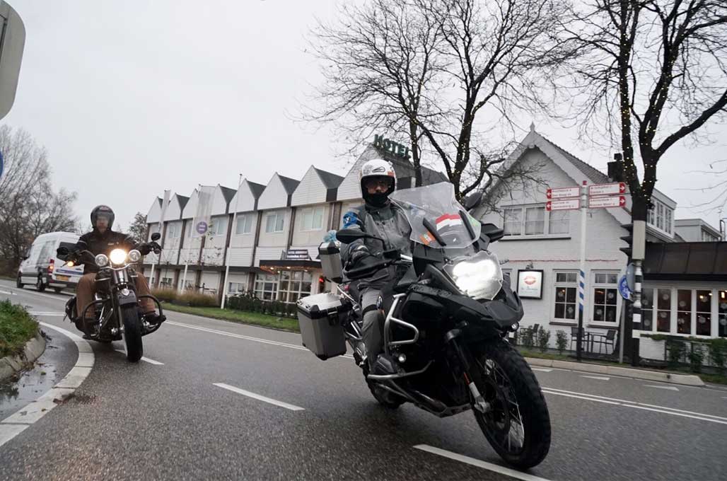Riding Seru Builder Nasional di Amsterdam